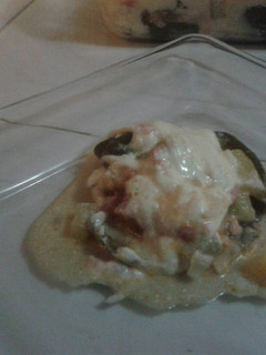 Una foto de Chiles cuaresmeño rellenos de atún