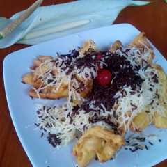 รูปของ Pisang Goreng Keju (Banana Cheese Fritter)