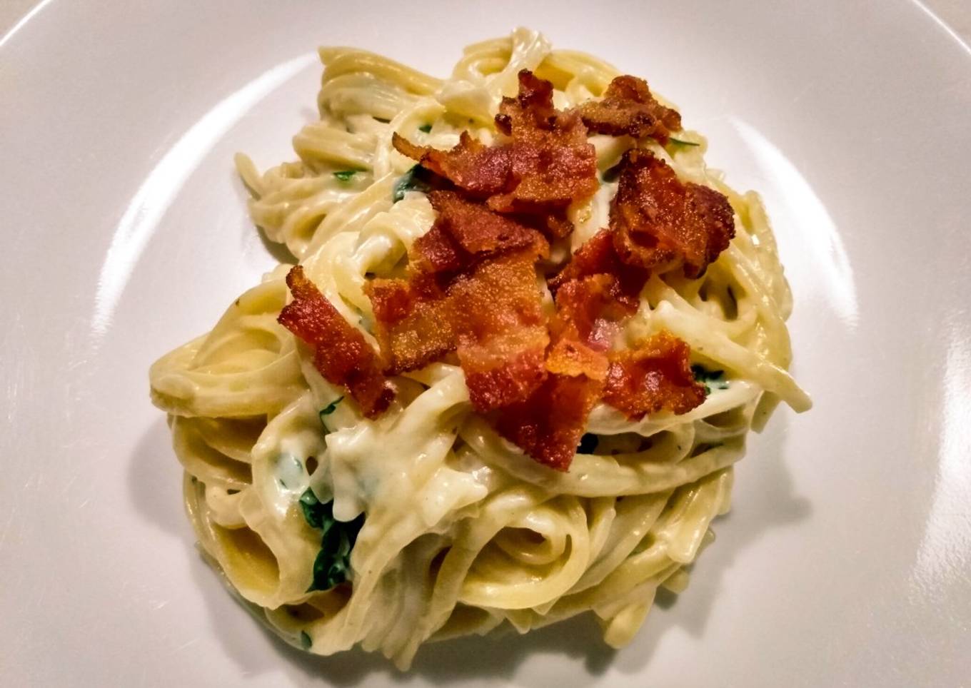 Creamy bacon linguine