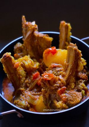 A picture of Handi Mutton.