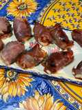 Roulés de jambon cru aux figues, chèvre et miel de printemps