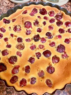 Una foto de Clafoutis de cereza