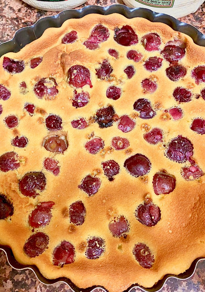 Una foto de Clafoutis de cereza