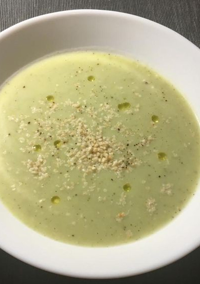 Una foto de Crema de carbassó 🥒🧅