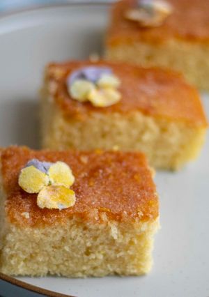 A picture of Lemon drizzle 🍋 🍰.