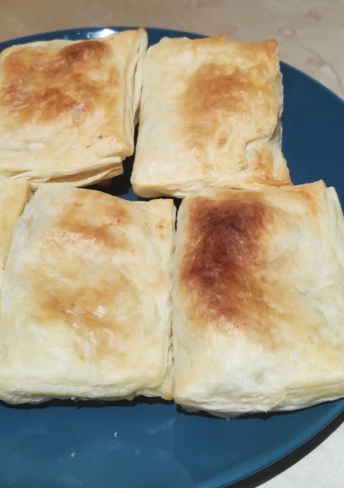 A picture of Curry Puff❤️.