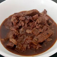 A picture of My Braising Steak in Onion Gravy 🤩.