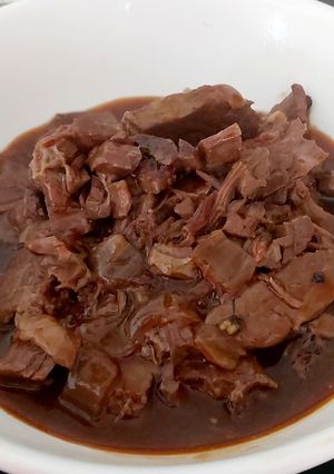 A picture of My Braising Steak in Onion Gravy 🤩.