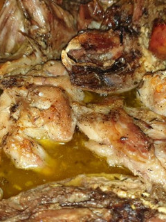 Una foto de 🐰Conejo en salsa al horno 🐰