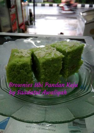 Foto resep 10. Brownies Ubi Pandan Keju Kukus