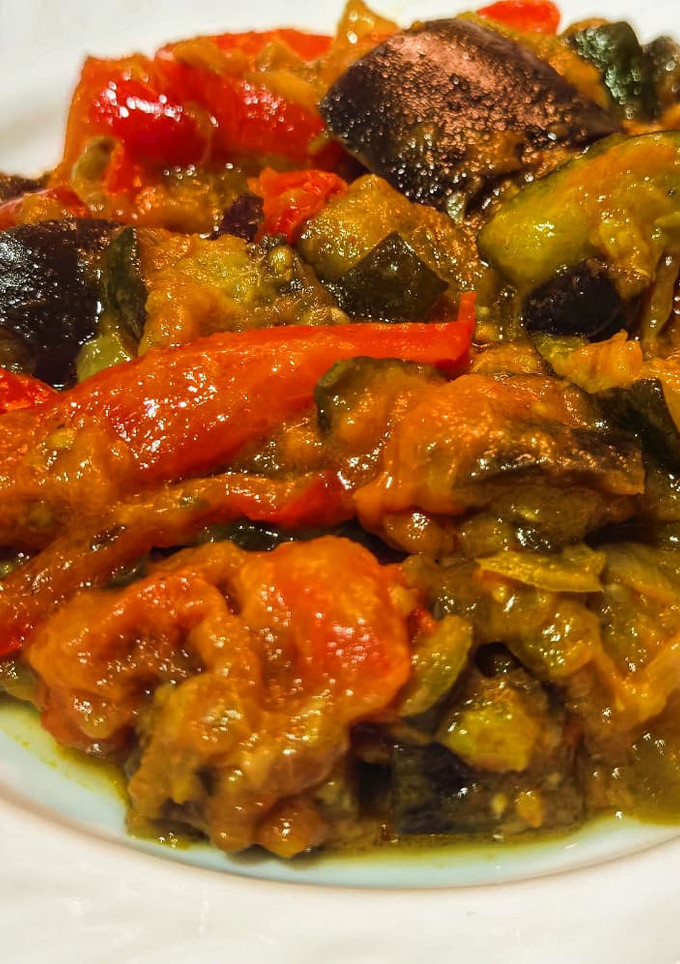 Una foto de Alboronia receta sencilla con lo que podrás acompañar a pescados