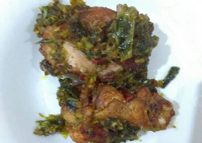 Resep Ayam Goreng Sambal Buto Ijo, Maknyuss