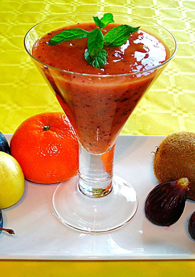 Una foto de Licuado laxante de fruta variada