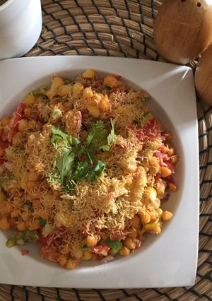 કોર્ન ભેળ (Corn Bhel Recipe In Gujarati) રેસીપી મુખ્ય ફોટો