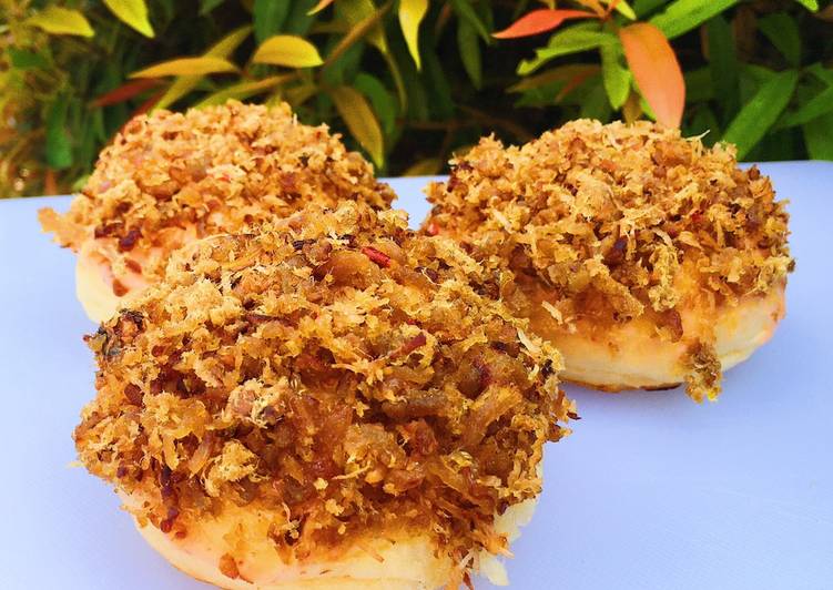 Meat Floss Bun (Roti Tabur Abon)