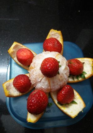 A picture of Fruit carving.