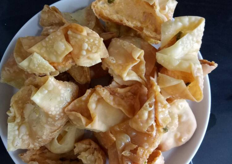 Pangsit Goreng isi udang