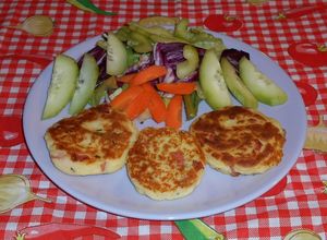 Una foto de Tortitas de puré de papa seco