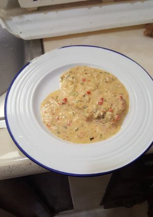 Una foto de Pechugas de pollo con crema de vegetales