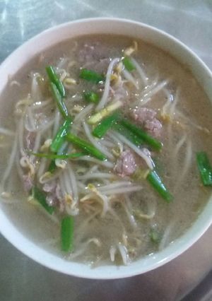 Hình của món Canh giá đỗ nấu thịt bò.