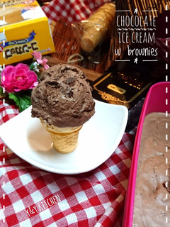 Foto resep Chocolate ice cream w brownies eggless