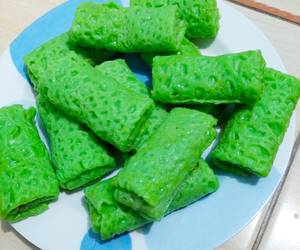 Masakan Populer DADAR GULUNG(UNTI KELAPA) Nikmat Lezat