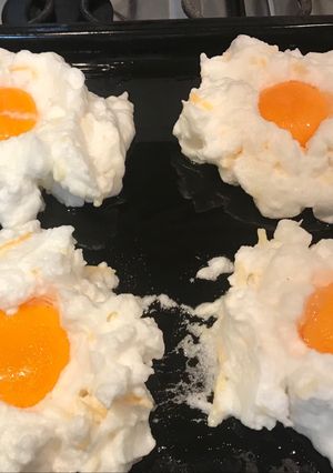 Una foto de Huevos Nube