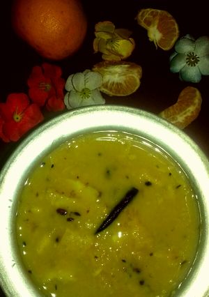 কমলালেবু দিয়ে তুর ডাল(komola lebu diye tur dal recipe in Bengali) রেসিপির প্রধান ছবি