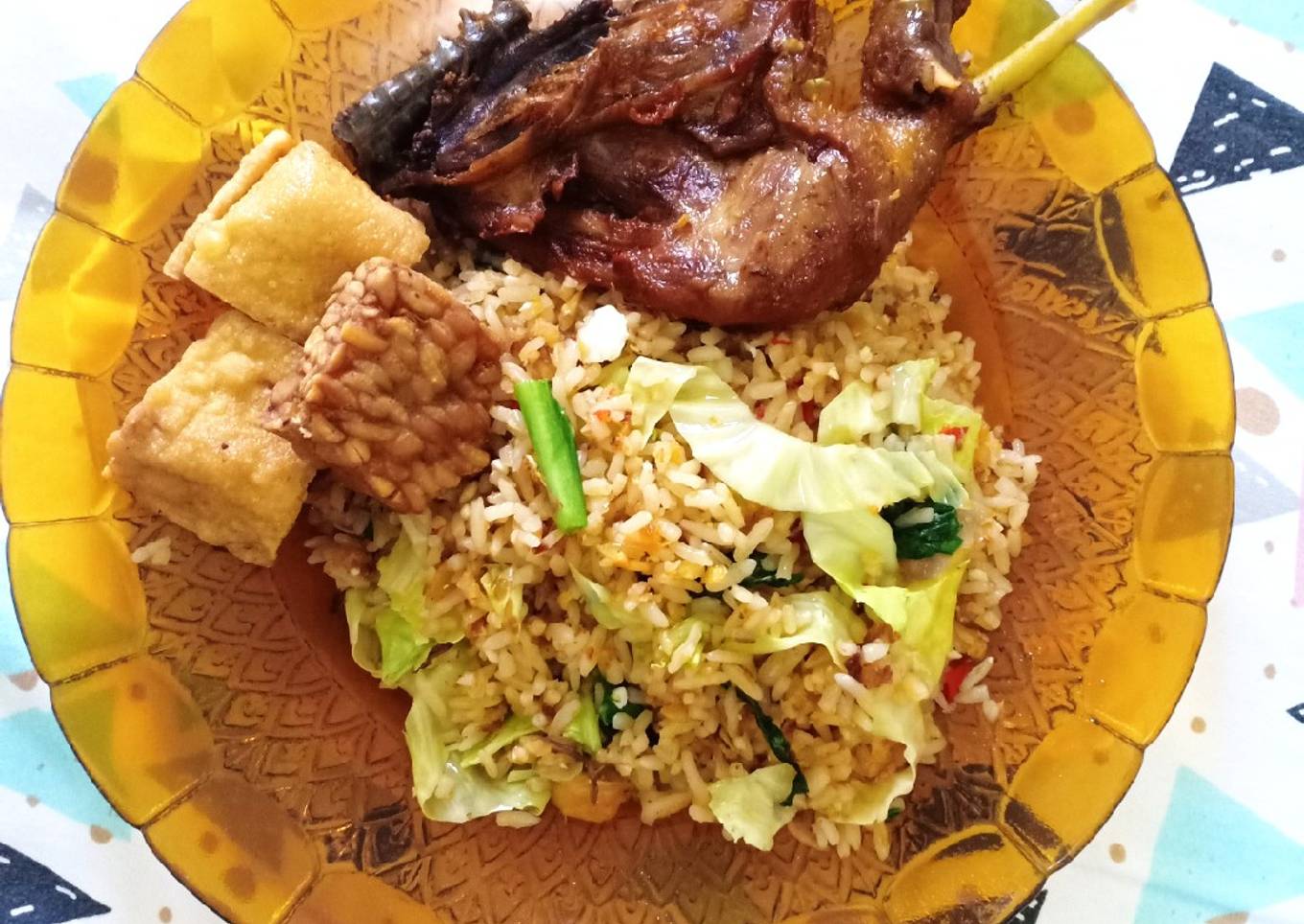 Nasi Goreng Uduk Telur Asin