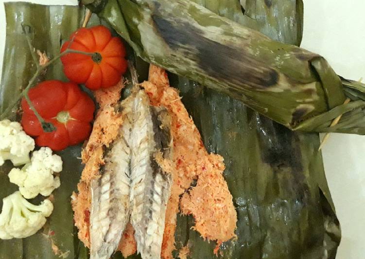 Rahasia Membuat Brengkes Pindang Pepes Ikan Salem Sedaaapp Yang Gurih