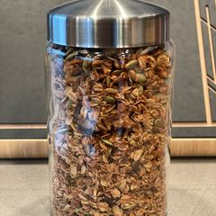 A picture of Granola.