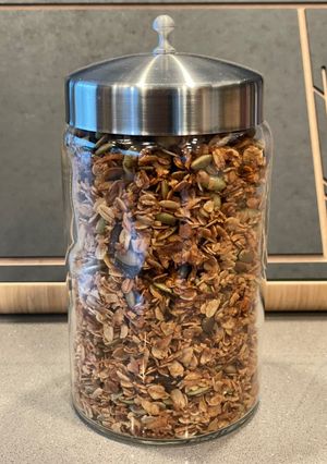 A picture of Granola.