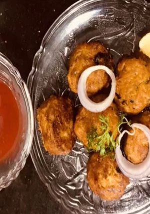 A picture of Fritters from leftover khichdi.