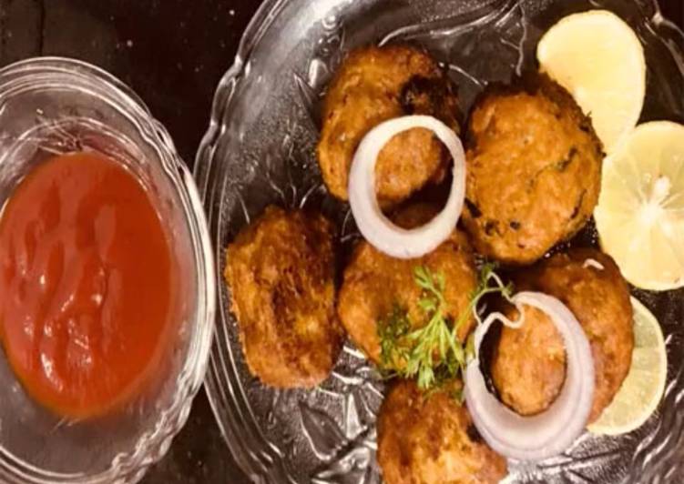 Fritters from leftover khichdi