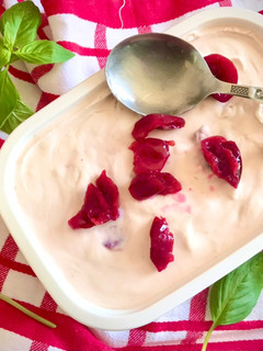 櫻桃杏仁酒冰淇淋 (cherry amaretto ice cream) - 無製冰機版 的食譜成品照片