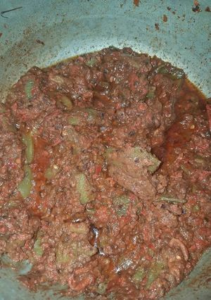 Una foto de Chorizo con frijoles y nopales