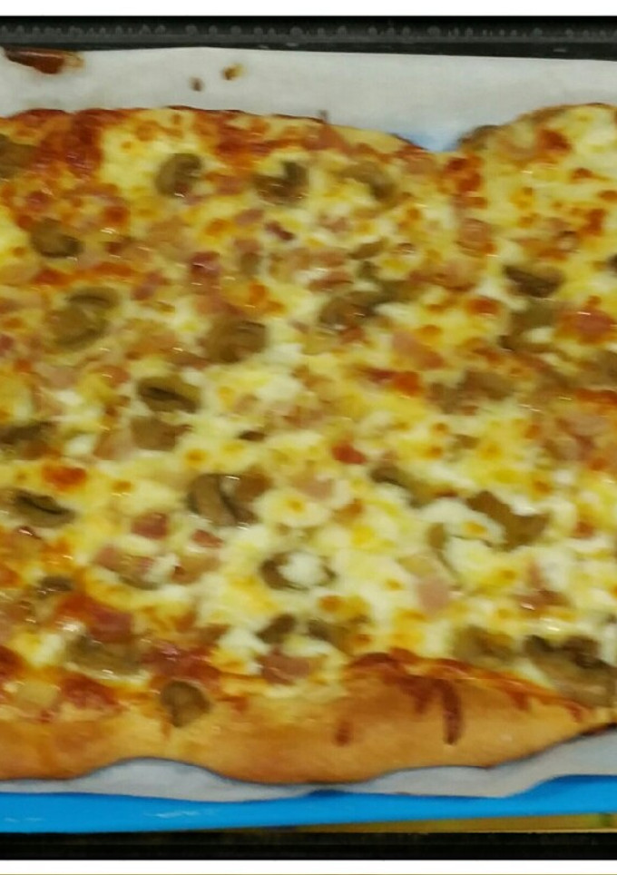 Una foto de Pizza carbonara 2
