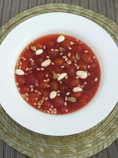 A picture of Aloo Bukhary ki chutney.