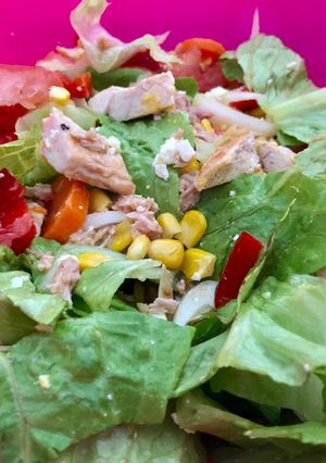 Una foto de Ensalada de pollo