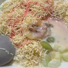 A picture of Salad buah yakult.