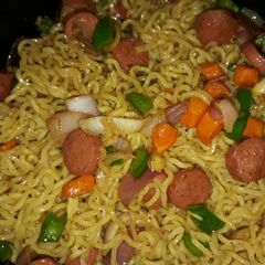 A picture of Stir Fried Noodles.