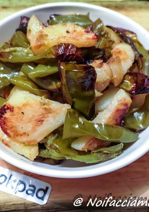 Foto di Peperoni Friggitelli e Patate al Forno
