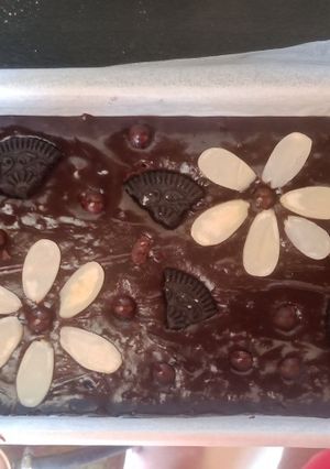 Foto resep Shiny Fudgy Brownies by: Erlina Lim. Recook by: Ovie Kusmanty