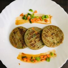 A picture of Mix flour veg uttapam.