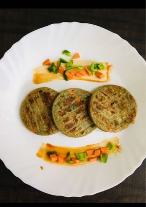 A picture of Mix flour veg uttapam.