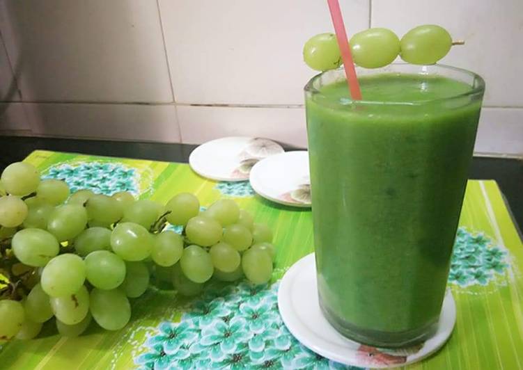 Grapes smoothie