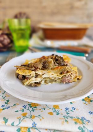 Foto di Lasagna carciofi salsiccia e provola affumicata