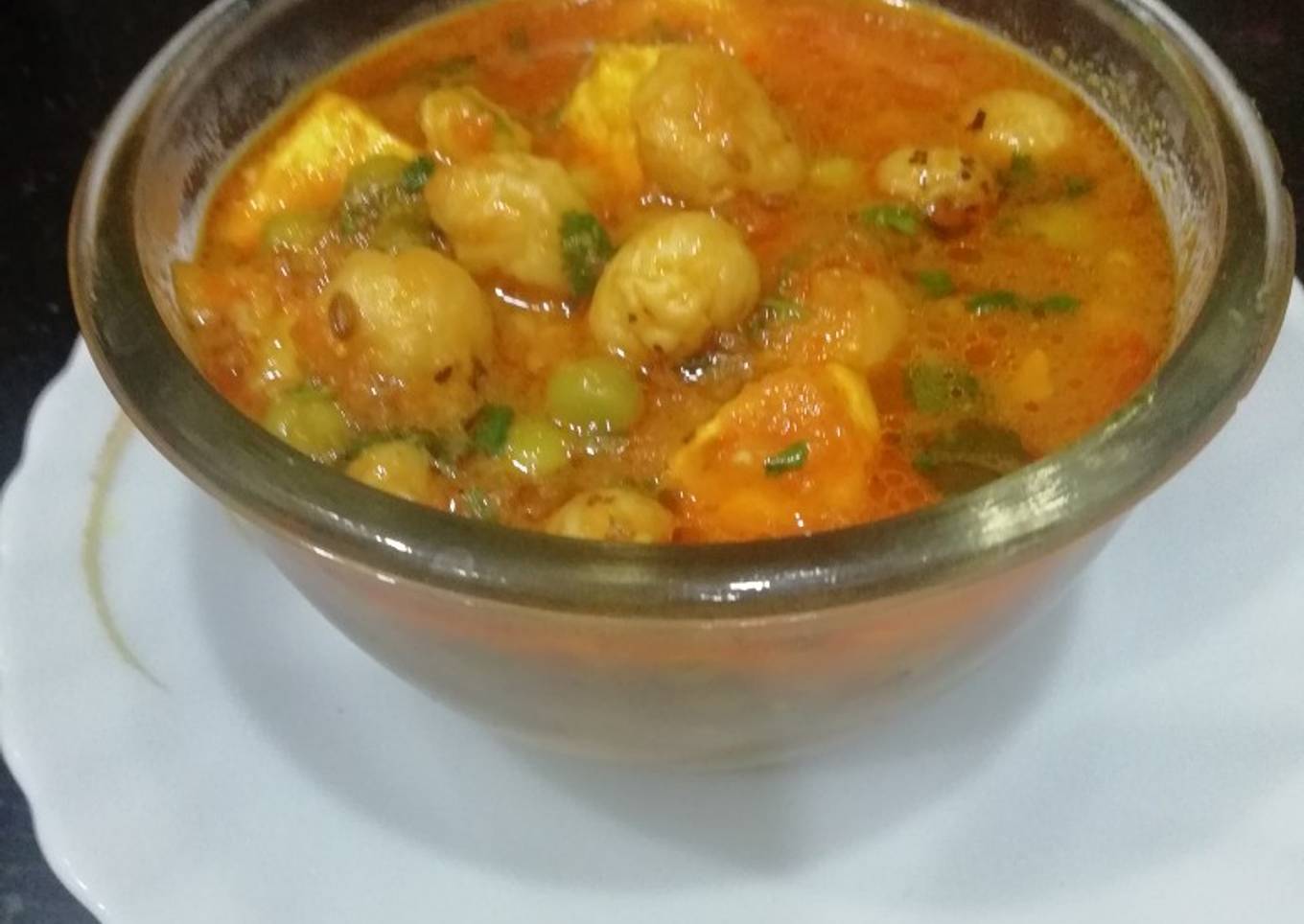 Matar Makhana Curry