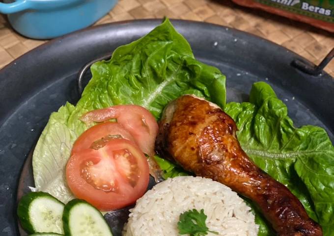 Cara Gampang Menyiapkan Nasi Ayam Hainan Bakar, Lezat