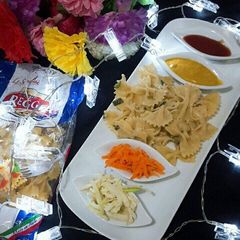 A picture of White Sauce Pasta.